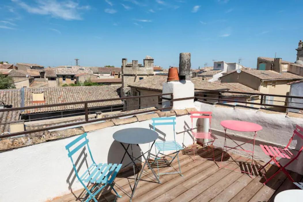 La Tour 1 Appartement Au Coeur Du Centre Ville LʼIsle-sur-la-Sorgue Dış mekan fotoğraf